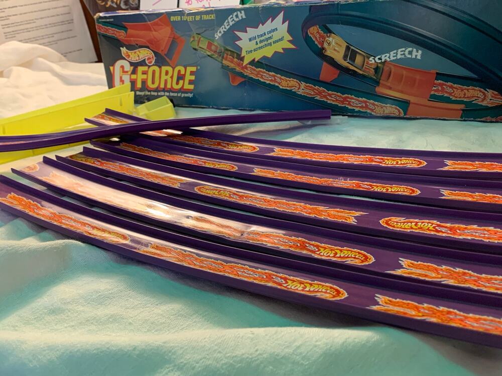 *Hot Wheels* Purple G-Force Track System (1993)